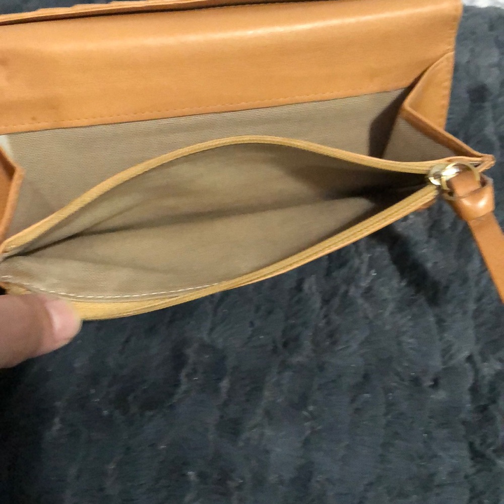 Michael Kors Wallet - Picture 6 of 8
